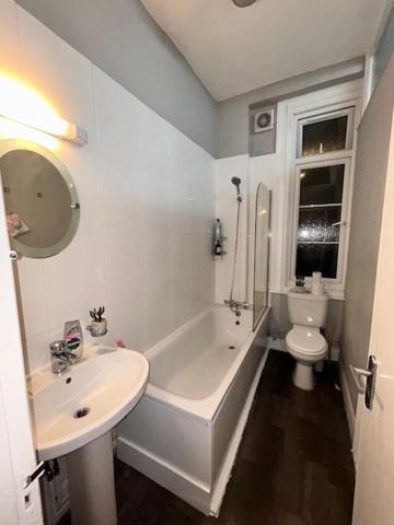 Spacious 4 Bed Entire 3 Bedrooms Notting Hill * Londres